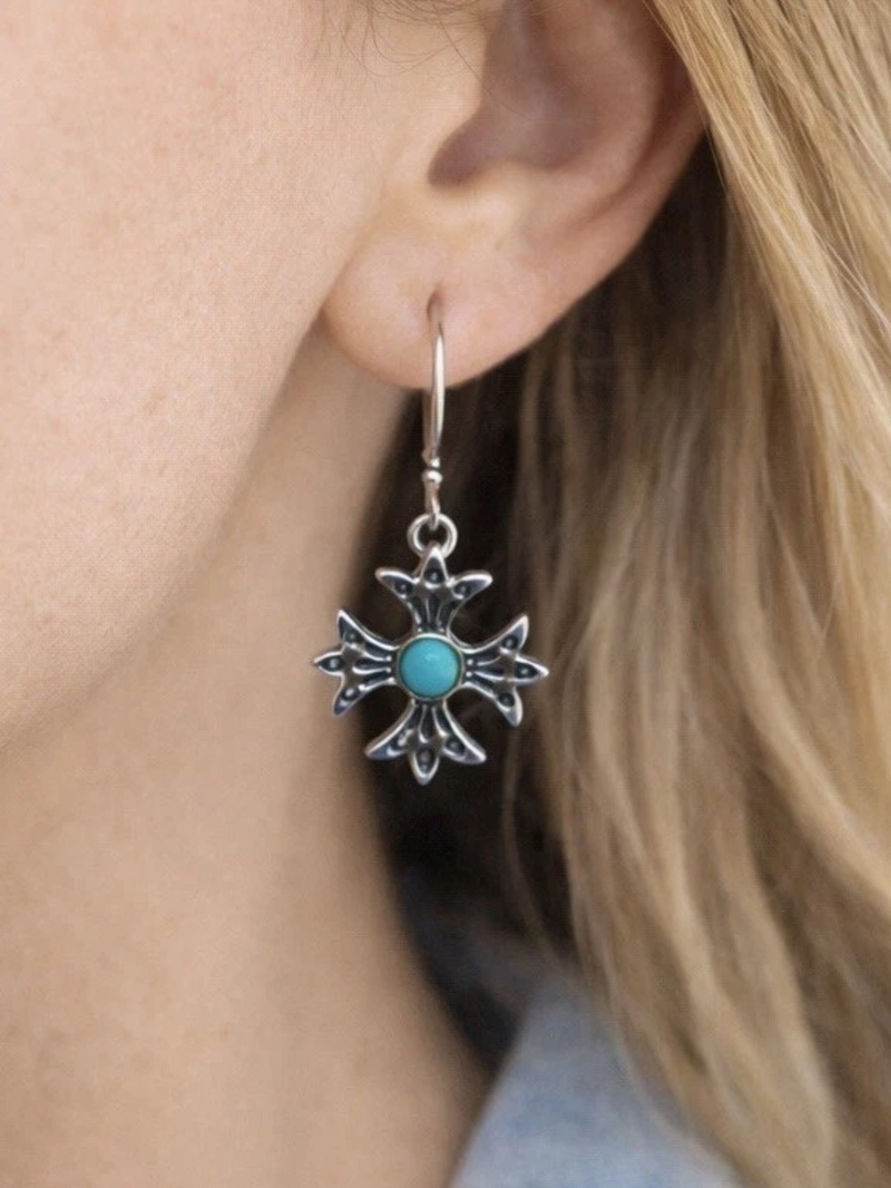 Justin Boots Silver Turquoise Stone Earrings